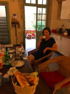 Linda in Uzes