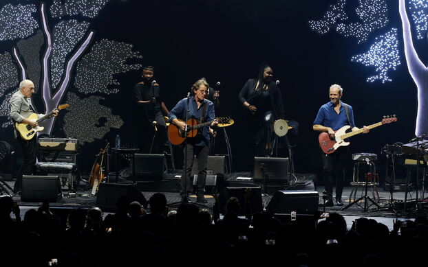 Francis Cabrel at the Zénith de Strasbourg, Thursday 14 October, one of the concerts of his Trobador Tour.

